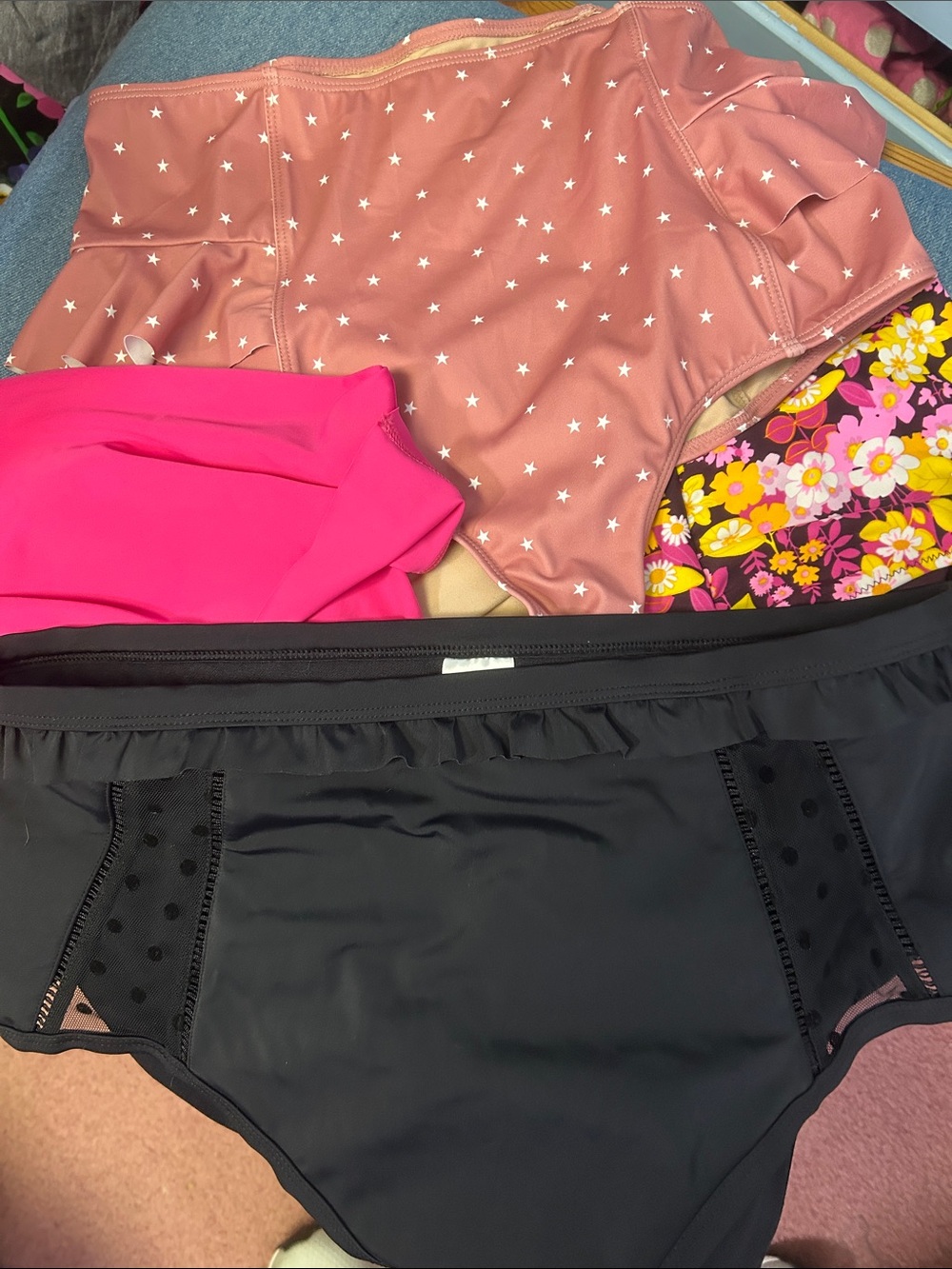 Swimsuit bikinis set of 4